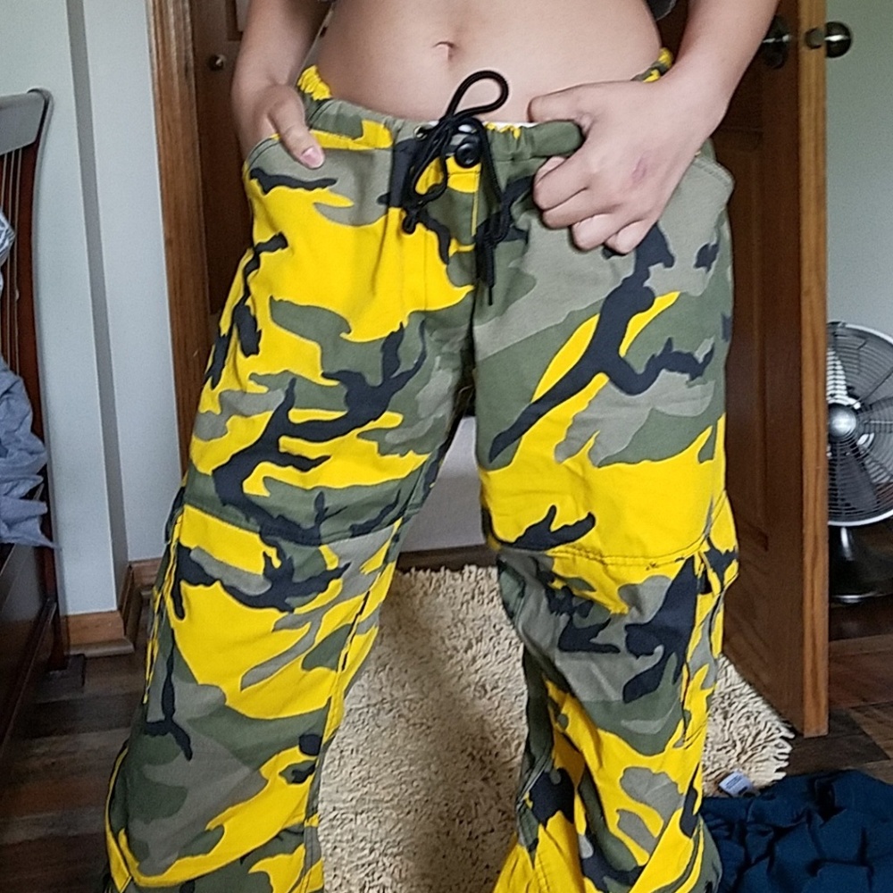 Camo pants
